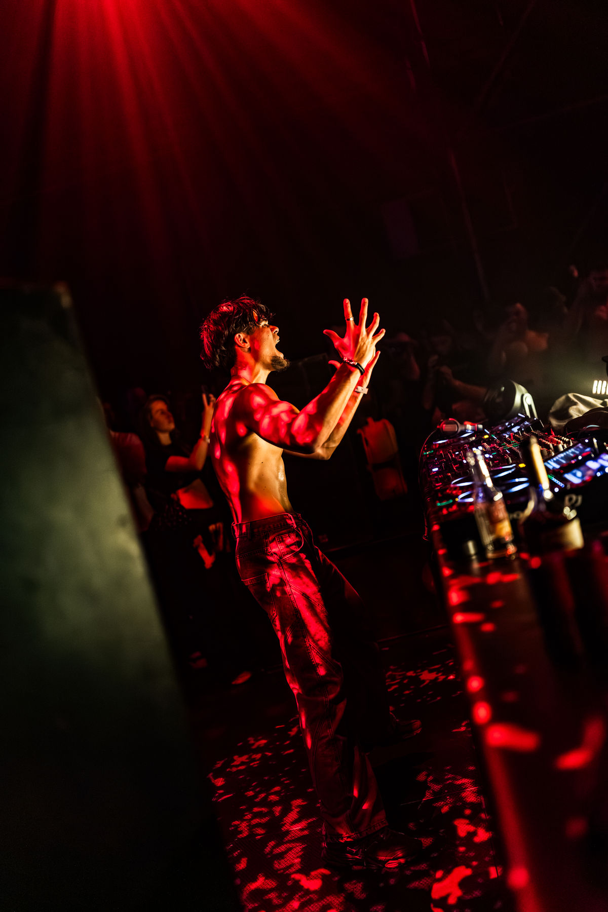 Loading... just a sec